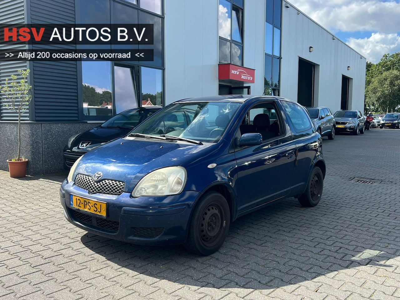 Toyota Yaris - 1.3 VVT-i Sol airco *apk 03-2027* - AutoWereld.nl