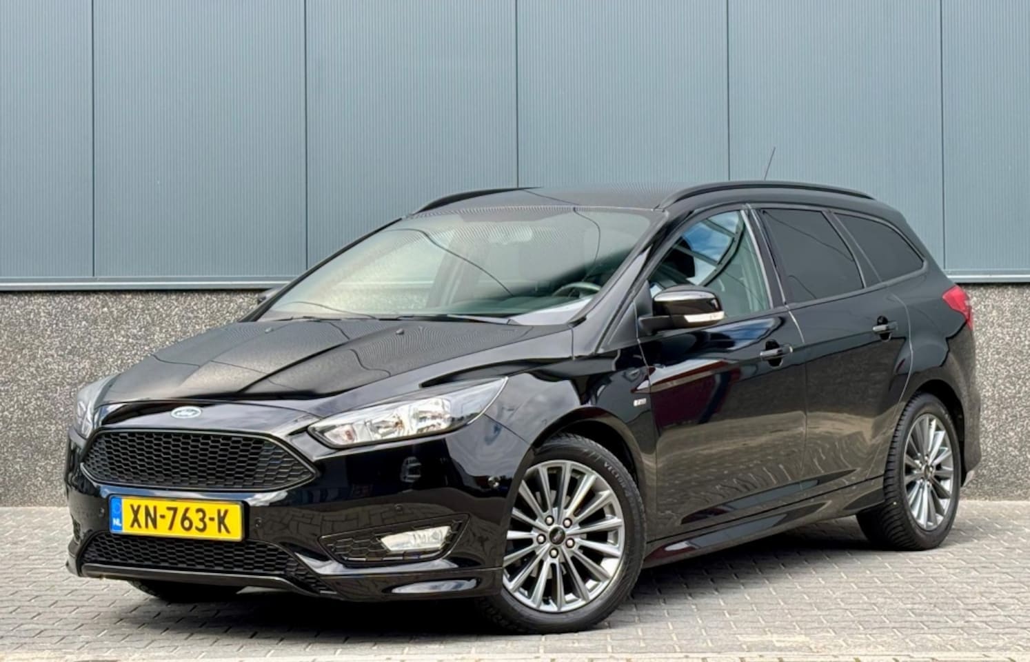 Ford Focus Wagon - 1.0 ST-line 140PK Carplay | Stoelverwarming | PDC - AutoWereld.nl
