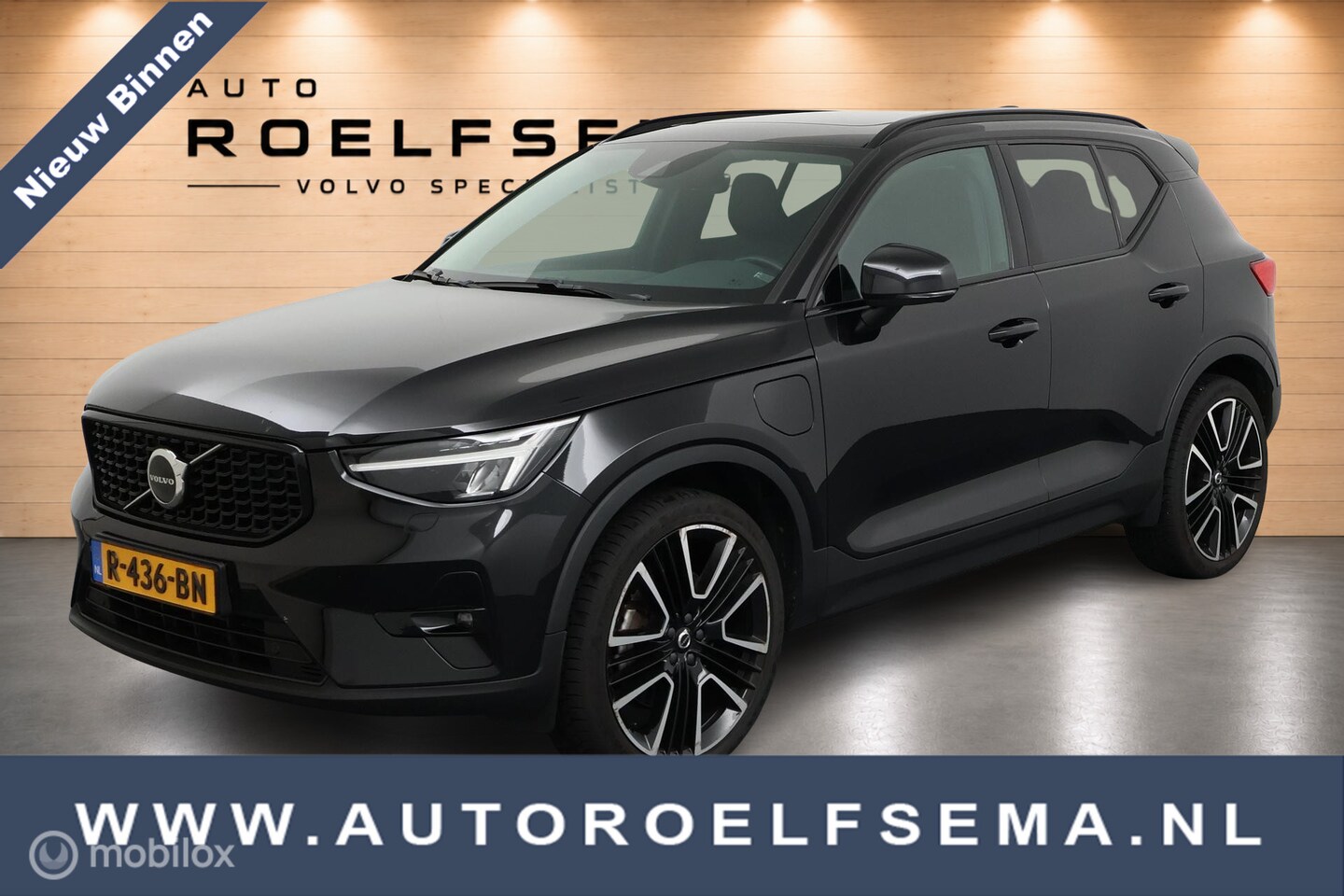 Volvo XC40 - 1.5 T4 Plug-in hybrid Ultimate Dark | Adaptive Cruise | BLISS | Panoramadak | Trekhaak | L - AutoWereld.nl