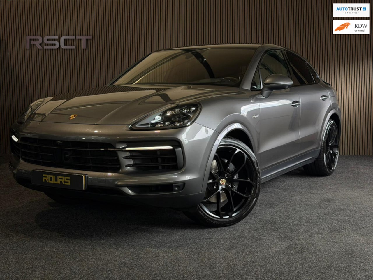 Porsche Cayenne Coupé - 3.0 E-Hybrid|ACC|Bose Audio|Soft close|Stuurverwarming|Park Assist - AutoWereld.nl