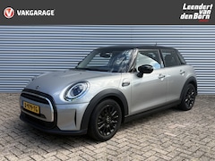 MINI 5-Deurs - 1.5 Cooper Camden Edition | Navi | Sensoren | Cruise | DAB | Apple Carplay/Android Auto