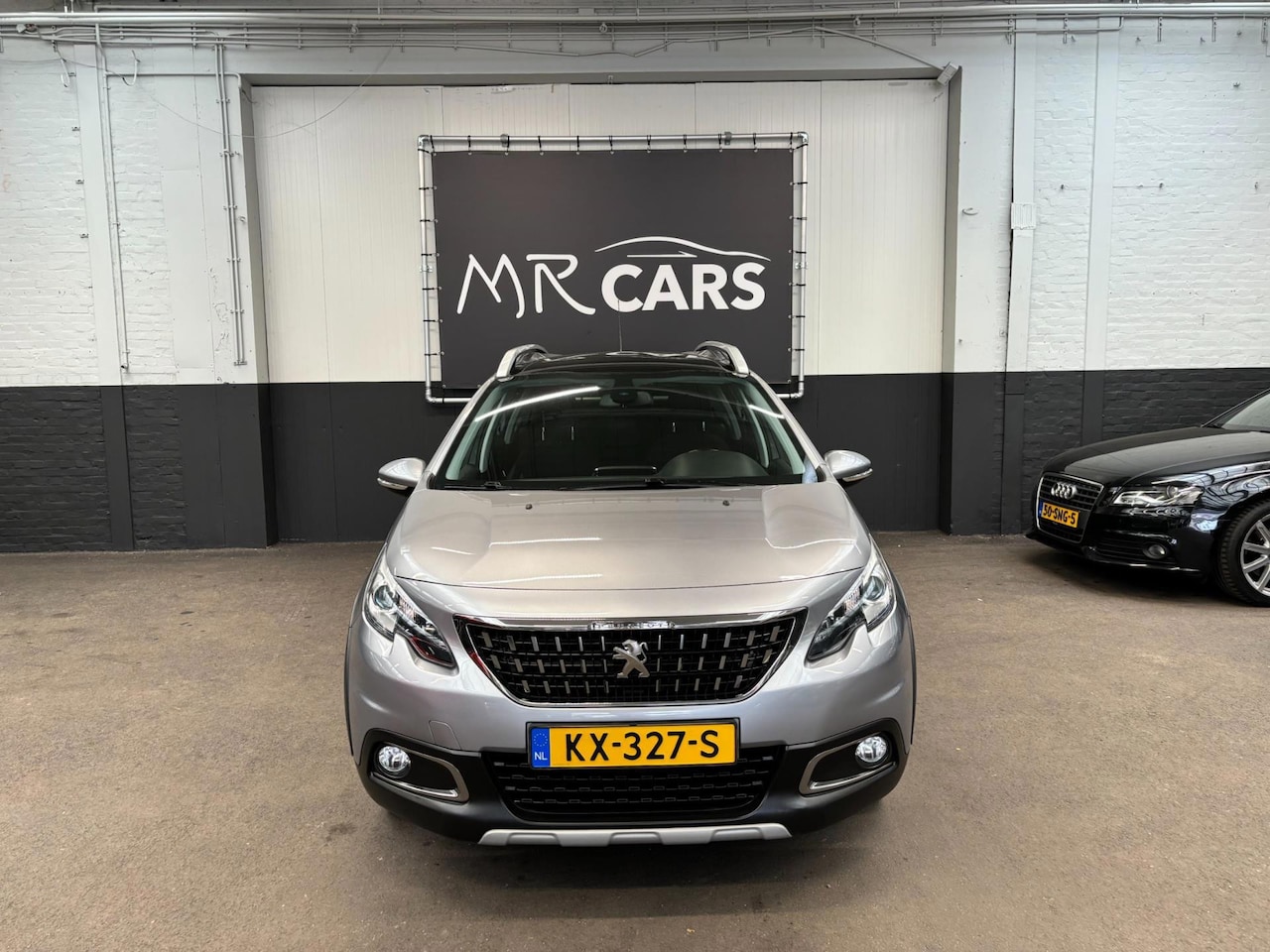 Peugeot 2008 - 1.2 PureTech Blue Lease Executive 1.2 PureTech Blue Lease Executive - AutoWereld.nl