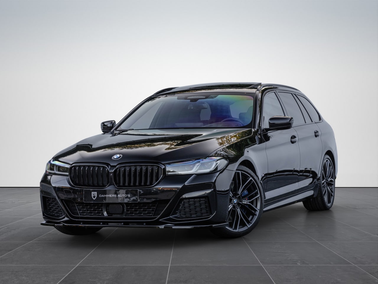 BMW 5-serie Touring - 530d High Exe. M-pakket Pano HuD Laser Trekhaak 20'' - AutoWereld.nl