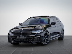 BMW 5-serie Touring - 530d High Exe. M-pakket Pano HuD Laser Trekhaak 20''