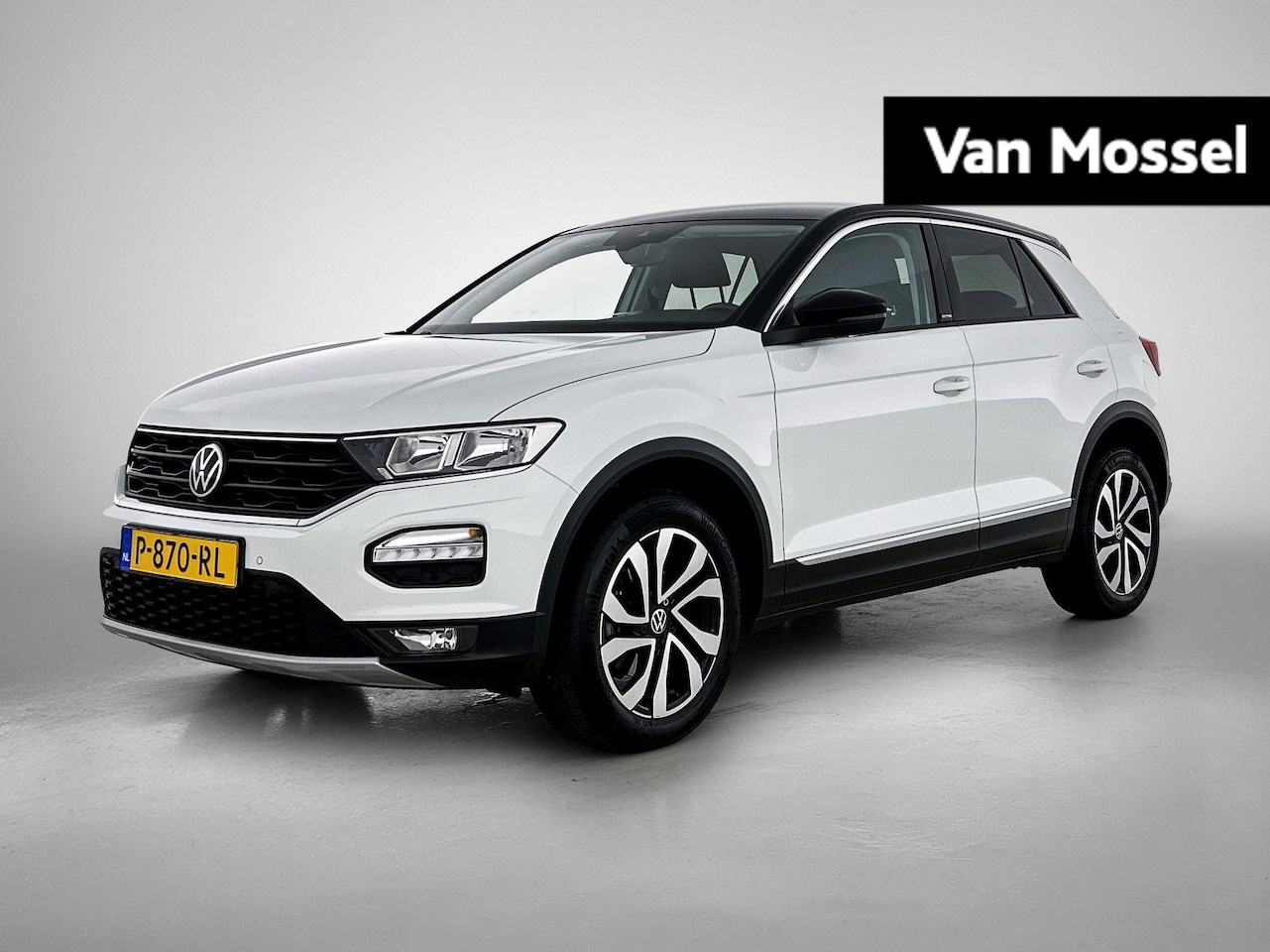 Volkswagen T-Roc - 1.5 TSI Style | 150 PK | Autromaat | Apple Carplay / Android Auto | Trekhaak | Parkeersens - AutoWereld.nl