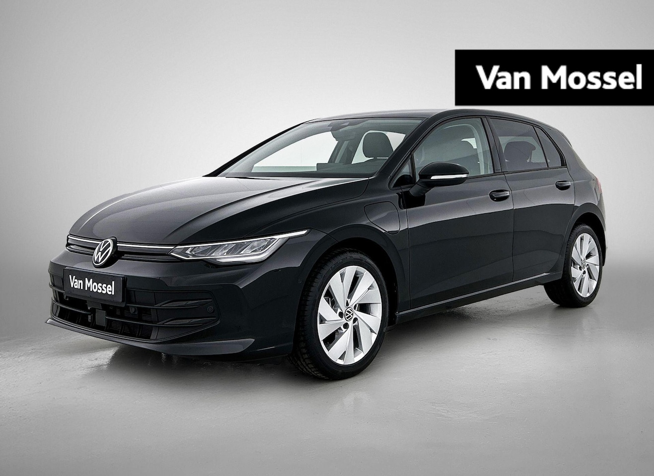 Volkswagen Golf - 1.5 eHybrid Life Edition | Demo | 204 PK | Plug-IN | Navigatie | Stuur + Stoelverwarming | - AutoWereld.nl