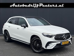 Mercedes-Benz GLC-klasse - GLC 200 AMG Night Pano ACC Camera Digital Light Memory Sfeerlicht e.Trekhaak