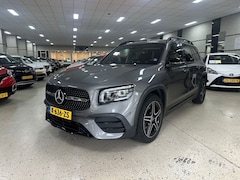 Mercedes-Benz GLB - Glb-klasse klasse 200 BNS SOLUT. AMG Night Pakket Camera Dodehoekdetectie Stoelverwarming