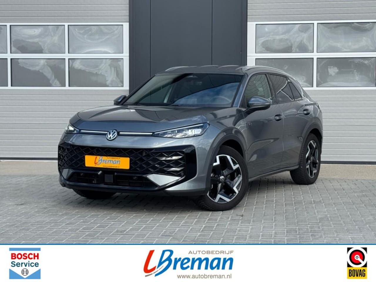 Volkswagen T-Roc - 1.5 TSi R-Line DSG trekhaak IQ LED - AutoWereld.nl