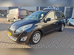 Renault Grand Scénic - 2.0i 16V Automaat 5-Persoons / Leder / Navi / Cruise Control / Climate Control