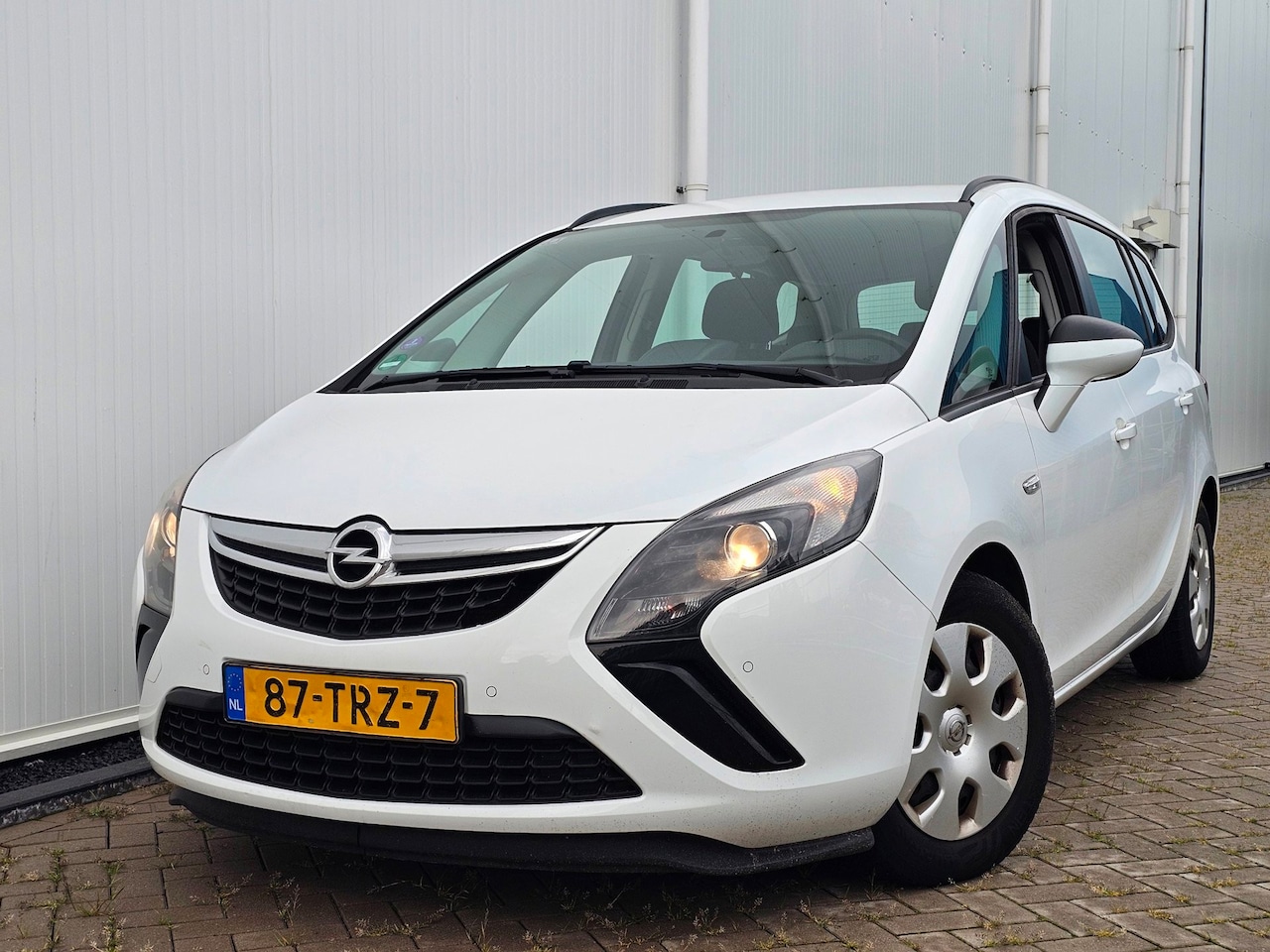 Opel Zafira Tourer - 1.4 Business Edition bj 2012 Navi Trekhaak Nette Auto! - AutoWereld.nl