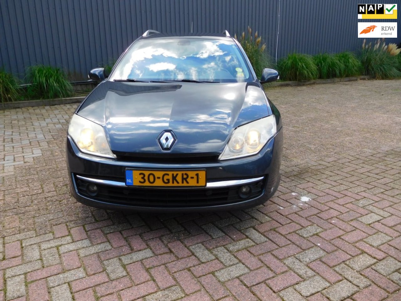 Renault Laguna Estate - 2.0 16V T Dynamque met onderhoud boeken en nap - AutoWereld.nl