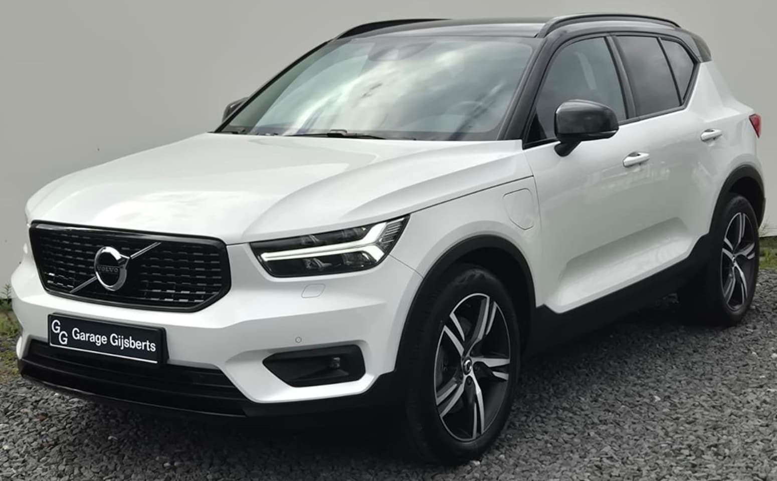 Volvo XC40 - 1.5 T5 Recharge R-Design Seat Pack - Park Assist Pack - Lighting Pack - Winter Pack - Crui - AutoWereld.nl