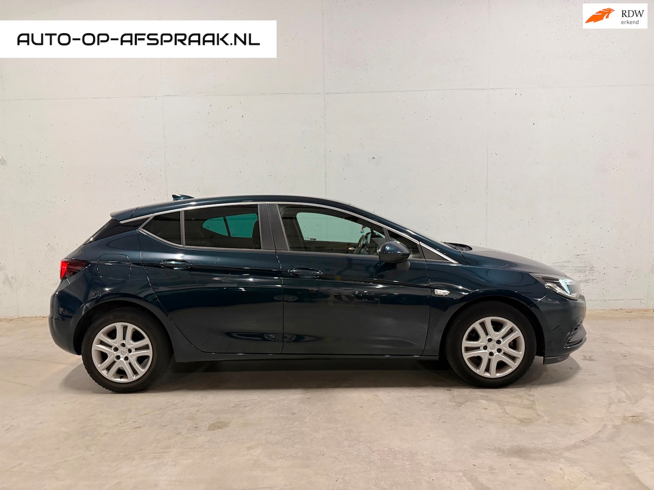 Opel Astra - 1.0 Online Edition 5drs. navi - AutoWereld.nl