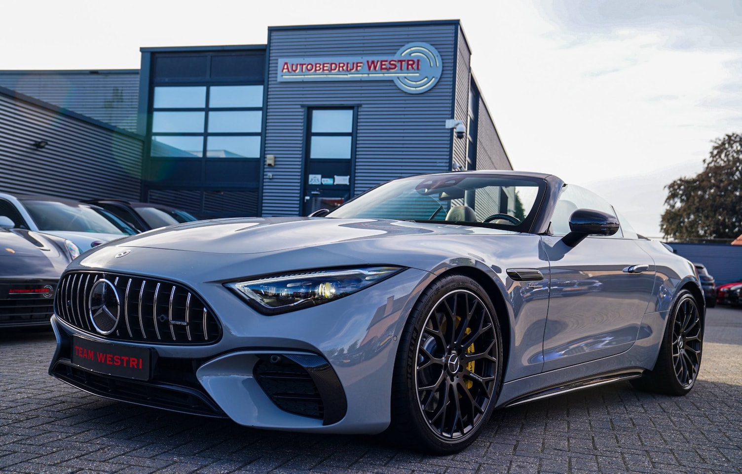 Mercedes-Benz SL-klasse Roadster - AMG 43 | Burmester | Carbon Pakket | Sport uitlaat | Stoelkoeling | Nekverwarming | 360 Ca - AutoWereld.nl