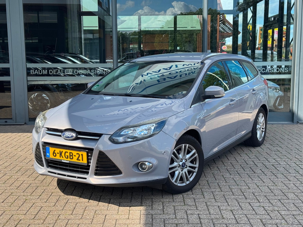 Ford Focus Wagon - 1.0 EcoBoost Titanium Airco-ECC Navi Lmv - AutoWereld.nl