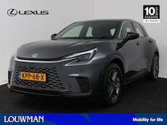 Lexus LBX - 1.5 Hybrid Business Line | Navigatie | PDC | Leenauto even wachten met adverteren