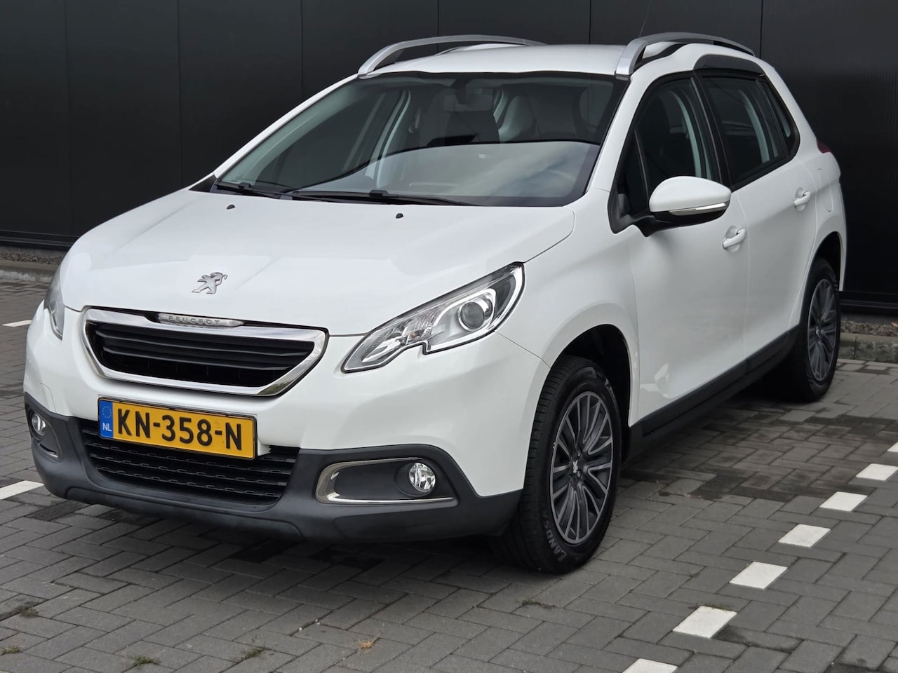 Peugeot 2008 - 1.2 PureTech Allure 1.2 PureTech Allure - AutoWereld.nl