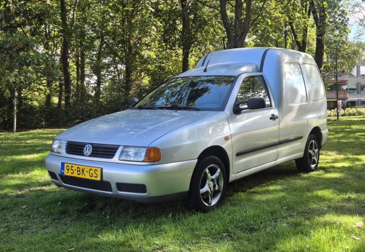 Volkswagen Caddy - 1.9 sdi bj.2003 Lm velg|Trekhaak|Nap. - AutoWereld.nl