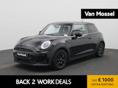 MINI 3-Deurs - 1.5 Cooper Essential | Navigatie | Black pakket | Parkeer sensoren | Airco | Virtual cockp