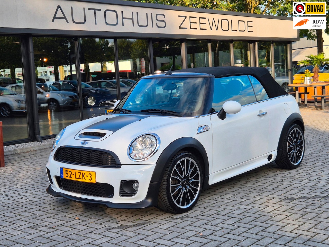 MINI Cabrio - 1.6 Cooper S Chili I JCW I LEDER I NAP - AutoWereld.nl