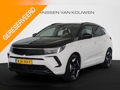 Opel Grandland - 1.6T 300pk Plug-In Hybrid 4x4 GSe / Stoel-Stuurverwarming / Alcantara / 100% SOH
