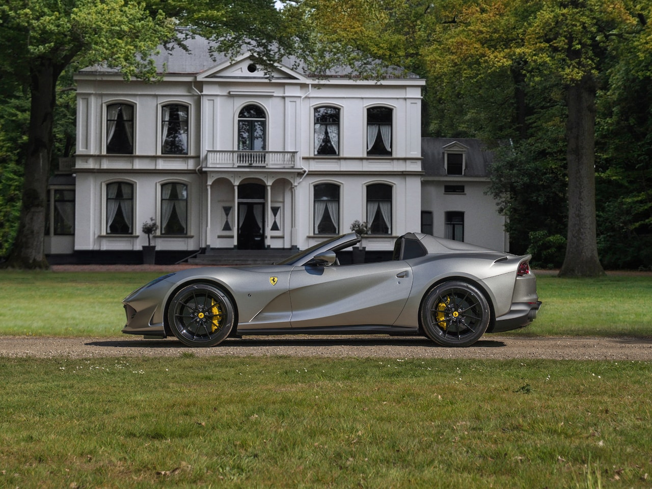 Ferrari 812 GTS - 6.5 V12 HELE | Alluminium Lucido | Racing Seats | Lift | Pass. display - AutoWereld.nl