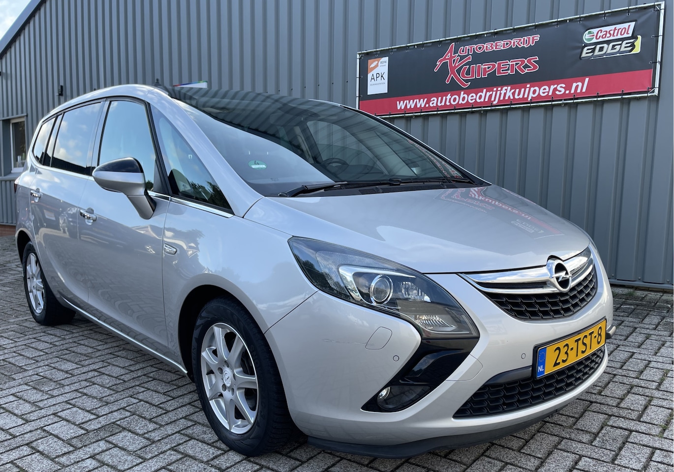Opel Zafira Tourer - 1.4 Cosmo 7p. Clima.Cruise.Pano.Lm.velgen.Pdc - AutoWereld.nl