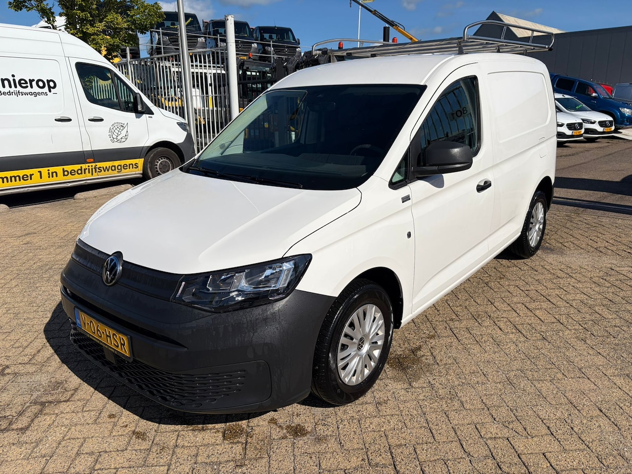 Volkswagen Caddy - 2.0 tdi virtual cockpit airco apple carplay 17600 - AutoWereld.nl