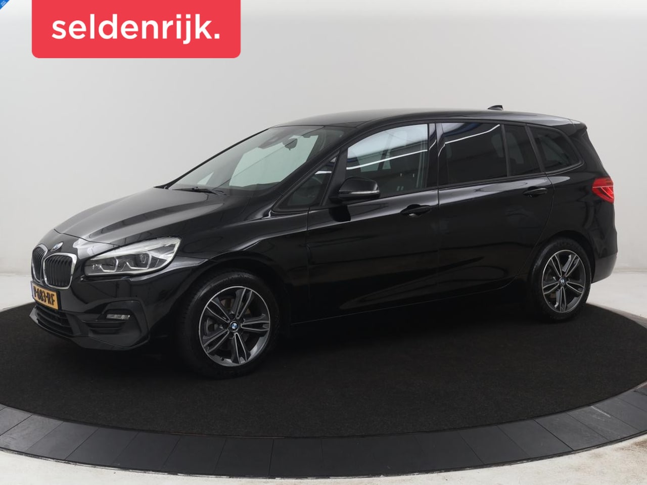 BMW 2-serie Gran Tourer - 218i Business Edition Plus | Trekhaak | Head up | Half Leder | Climate control | Park assi - AutoWereld.nl