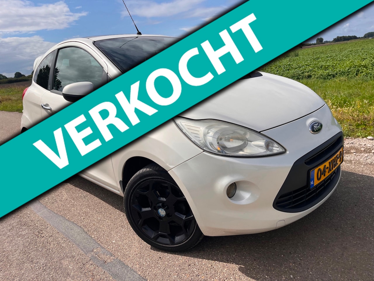 Ford Ka - 1.2 Titanium X / 2012 pano / airco - AutoWereld.nl