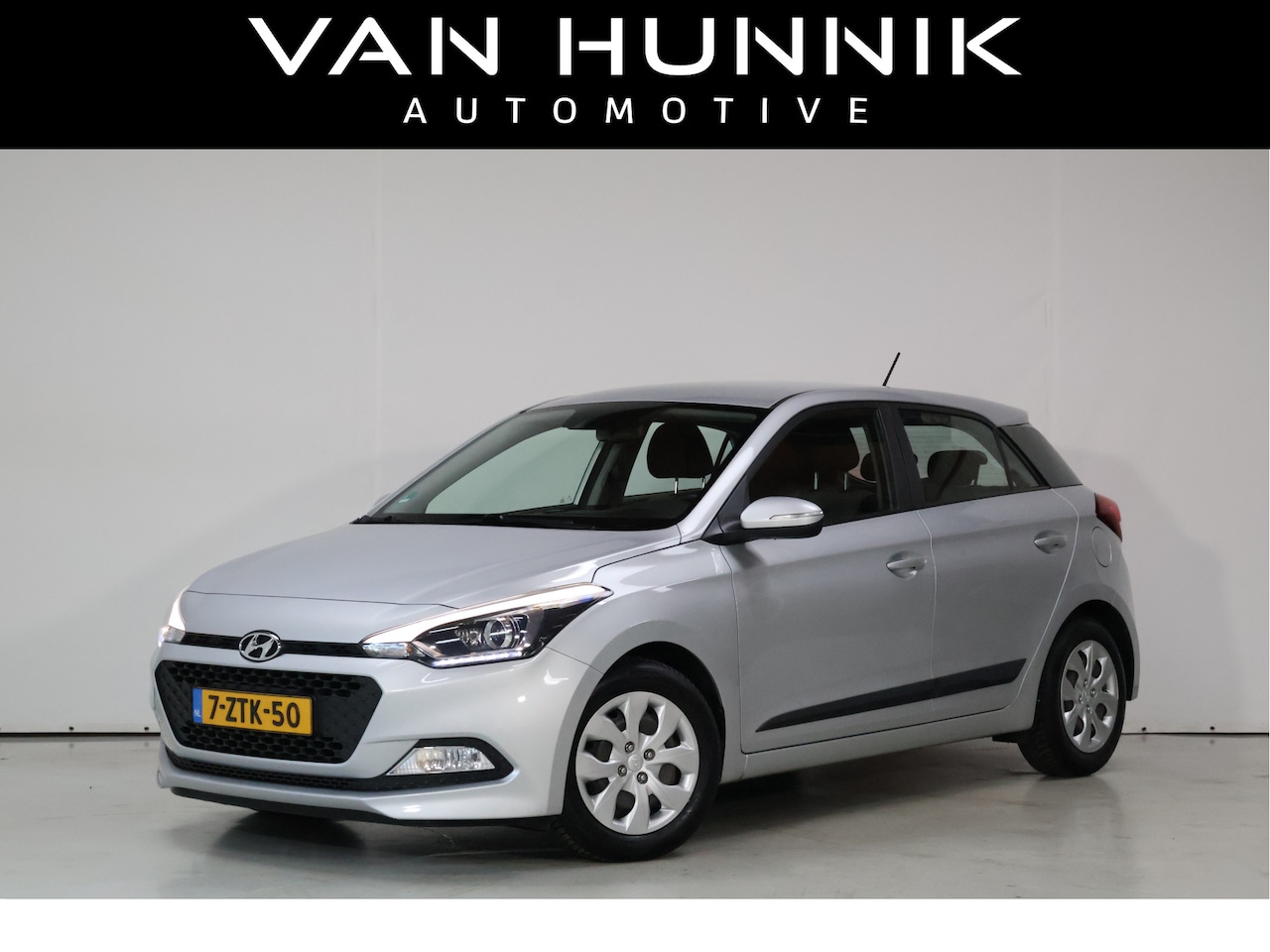Hyundai i20 - 1.2 HP i-Motion Comfort Clima | Bluetooth | Cruisecontrol | Pdc | NL-Auto - AutoWereld.nl