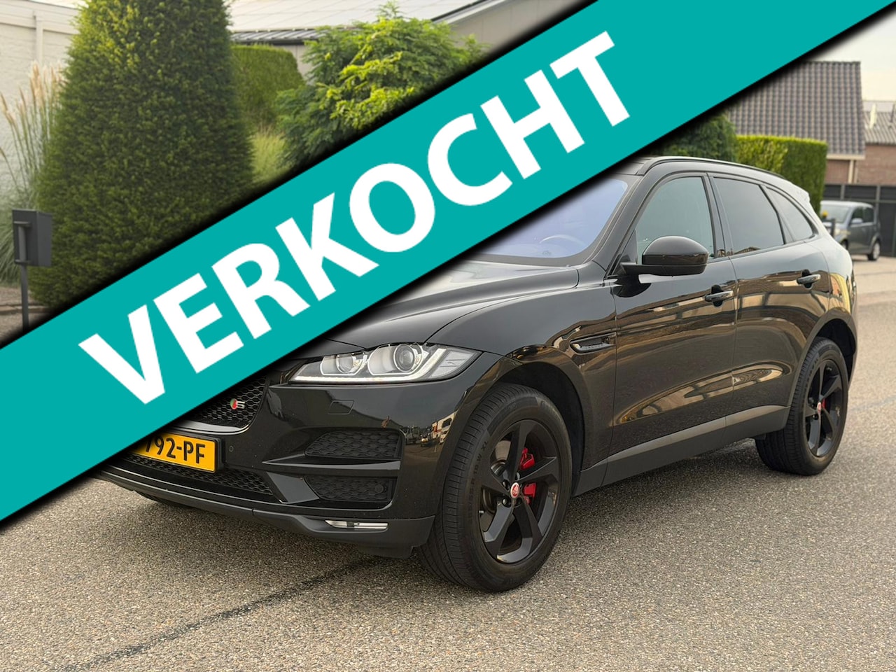 Jaguar F-Pace - 3.0 Portfolio AWD 30d 2017 Pano/Leder/Lmv - AutoWereld.nl
