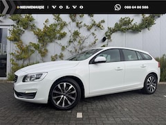 Volvo V60 - 2.0 T3 Polar+ Dynamic | Trekhaak | Parkeersenoren | Bi-Xenon Adaptief | Lederen Bekleding