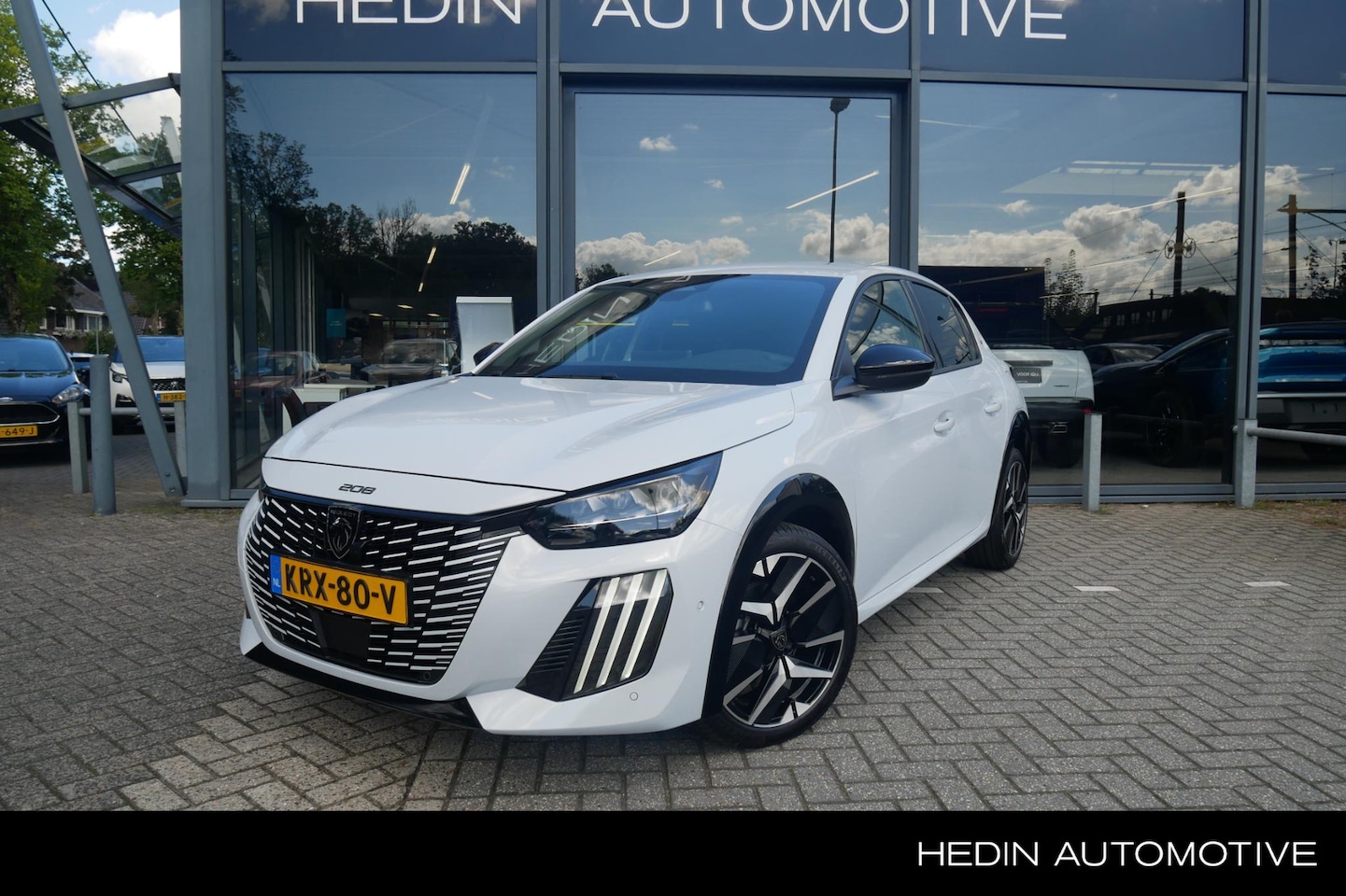 Peugeot 208 - 1.2 Hybrid 145 e-DCS6 GT 5700 euro korting !| 360 Camera | Alcantara Bekleding | Stoelverw - AutoWereld.nl