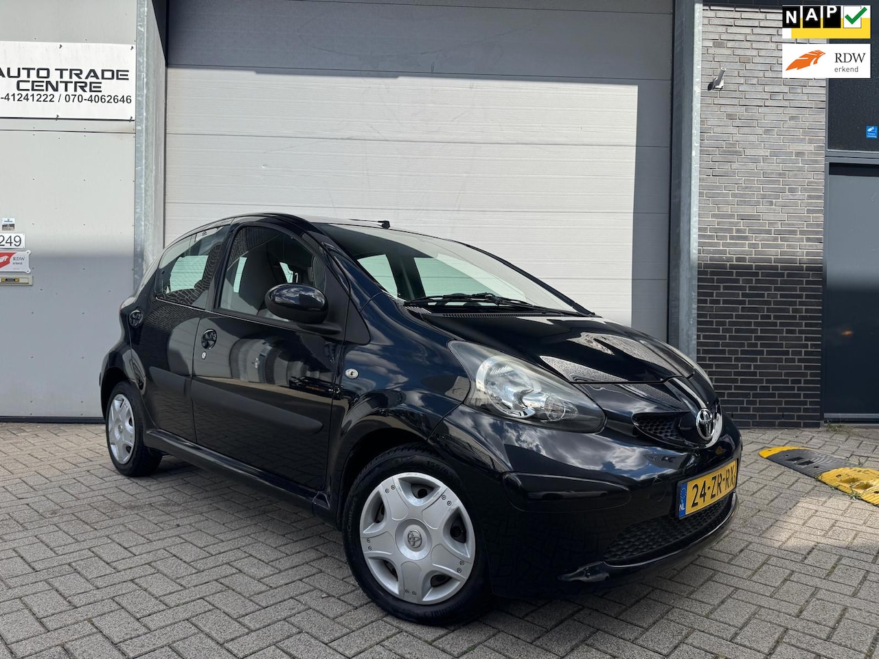 Toyota Aygo - 1.0-12V + [AUT | Elek. pakket | Nette auto | Volledig OH] - AutoWereld.nl