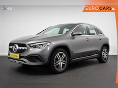 Mercedes-Benz GLA-Klasse - 200 Progressive Automaat Navigatie Climate control Cruise Control LED Elektrische Achterkl