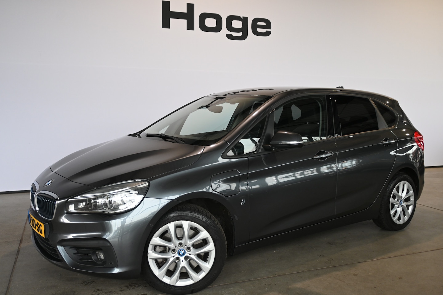 BMW 2-serie Active Tourer - 225xe iPerformance Executive Automaat Navigatie Goed Onderhouden! Inruil Mogelijk! - AutoWereld.nl