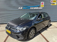 Volkswagen Polo - 1.0 TSI Life Business DIGITAL DASH/ CARPLAY/ PDC