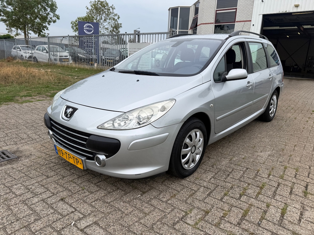 Peugeot 307 Break - 1.6-16V Premium 1.6-16V Premium - AutoWereld.nl