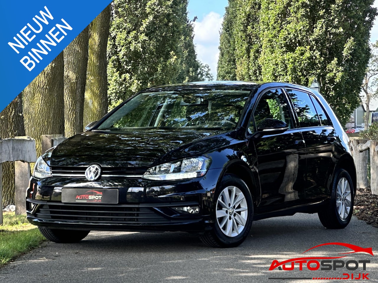 Volkswagen Golf - 1.0 TSI Trendline 1.0 TSI Trendline - AutoWereld.nl
