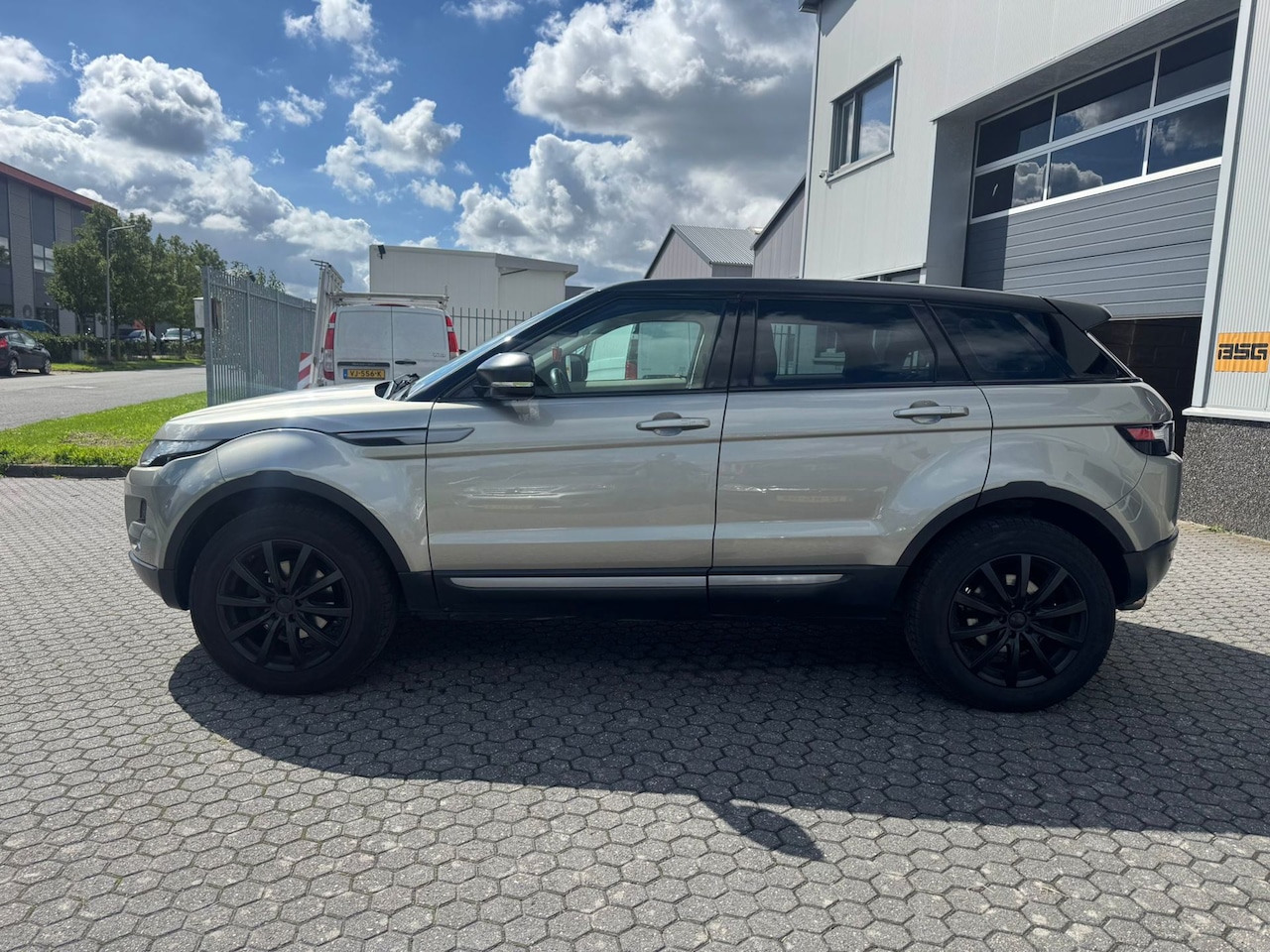 Land Rover Range Rover Evoque - 2.0 Si 4WD Pure 2.0 Si 4WD Pure - AutoWereld.nl