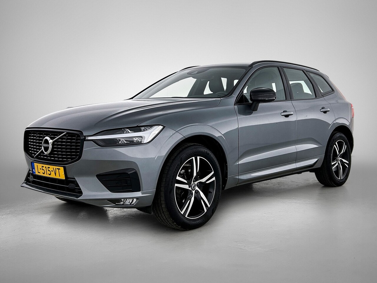 Volvo XC60 - 2.0 B4 R-Design 2.0 B4 R-Design - AutoWereld.nl