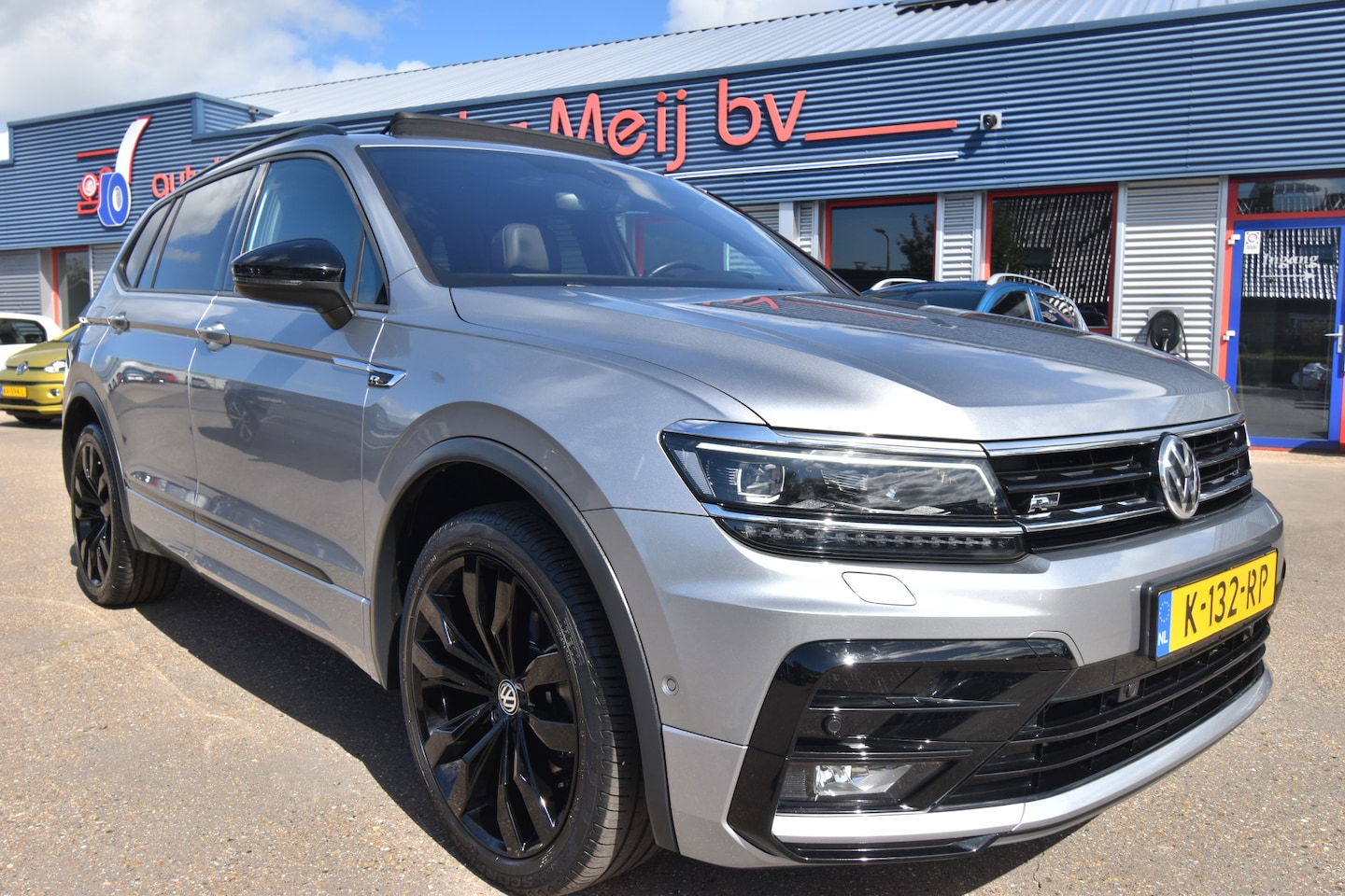 Volkswagen Tiguan Allspace - 1.5 TSI Highline Business R 7-Pers. , EL PANODAK , VIRTUAL COCKPIT , LED KOPL , A UITRIJ C - AutoWereld.nl