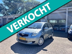 Toyota Yaris - 1.3 VVTi Cool Airco/ Elektrische ramen/ Centrale Vergr/ Nieuwe APK