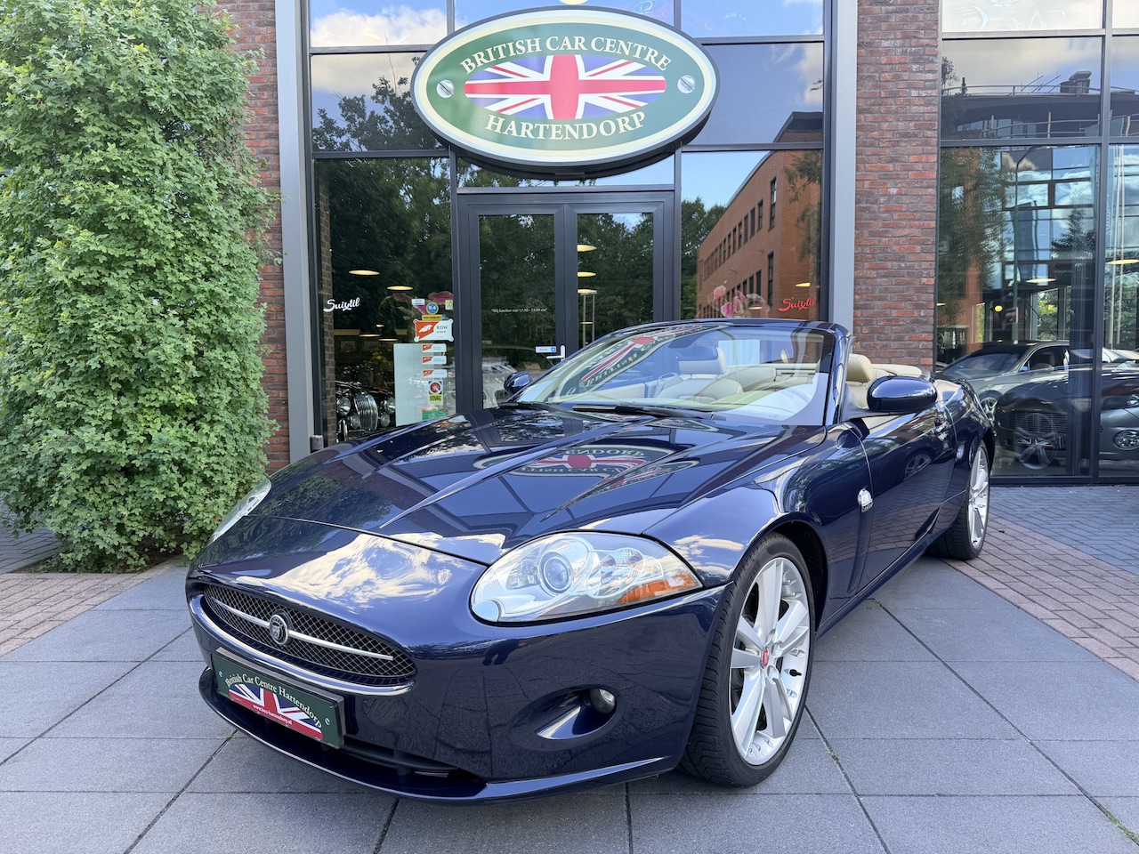 Jaguar XK - 4.2 V8 Convertible 4.2 V8 Convertible - AutoWereld.nl