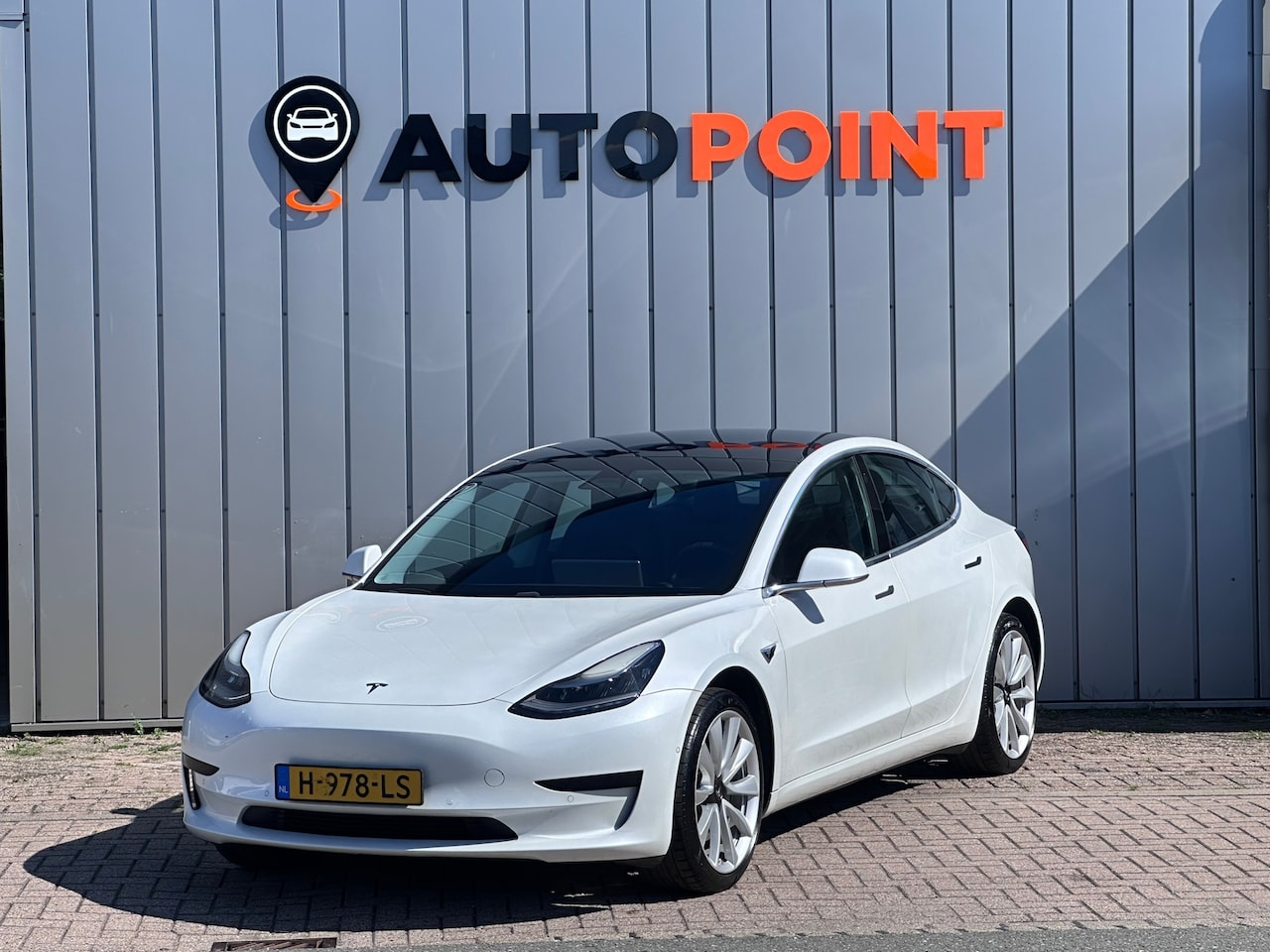 Tesla Model 3 - Standard RWD Plus 60 kWh DEALER OND 1 EIGENAAR - AutoWereld.nl