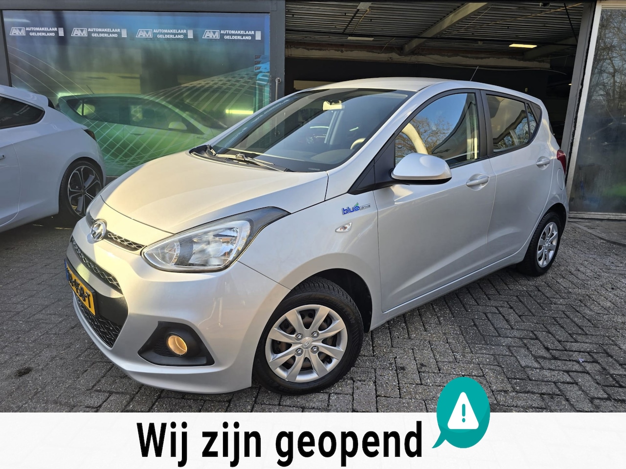 Hyundai i10 - 1.0i i-Motion Comfort | 2E EIGENAAR | 12MND GARANTIE | AIRCO | LAGE KM | CRUISE | ELEC RAM - AutoWereld.nl