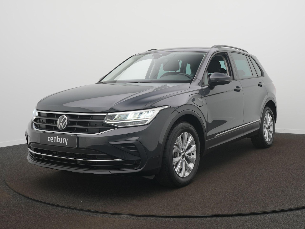 Volkswagen Tiguan - 1.4 TSI eHybrid Life DSG / App-Connect / Parkeersensoren / Side assist - AutoWereld.nl