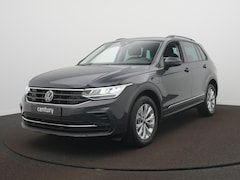 Volkswagen Tiguan - 1.4 TSI eHybrid Life DSG / App-Connect / Parkeersensoren / Side assist